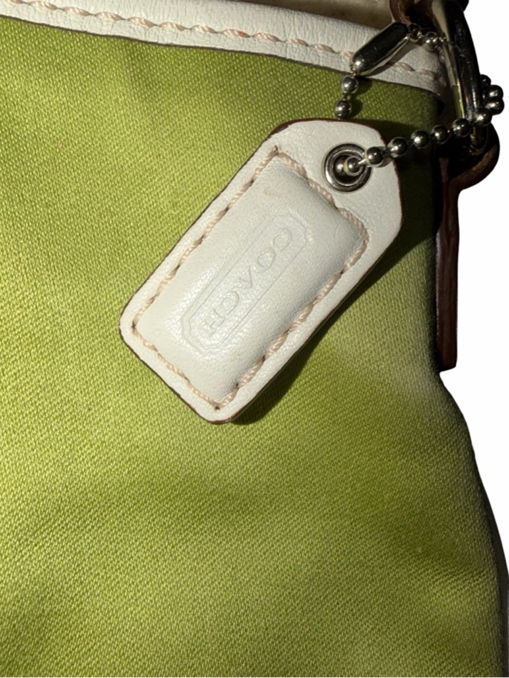 Vintage Coach SoHo Green & Cream Crossbody - Picture 3 of 7